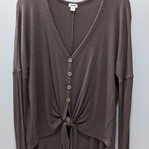 Long sleeve shirt with tie front